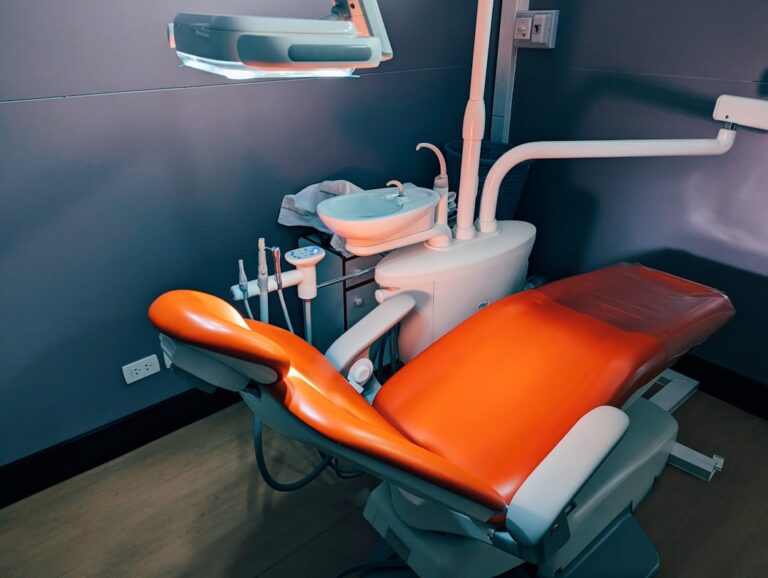 Photo dentist selection, technique, reputation